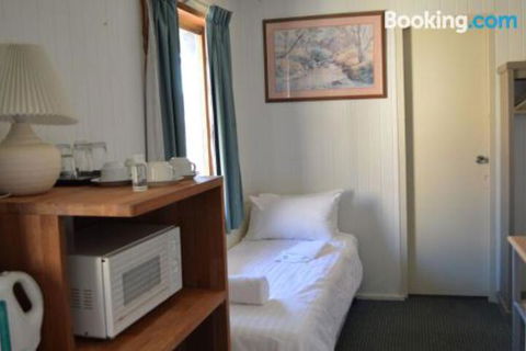 2 Lakeview Plaza - Hotel Gold Coast 1