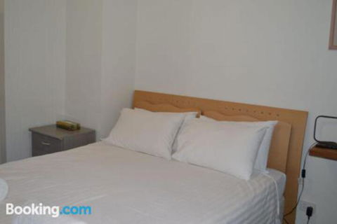 2 Lakeview Plaza - Hotel Gold Coast 6