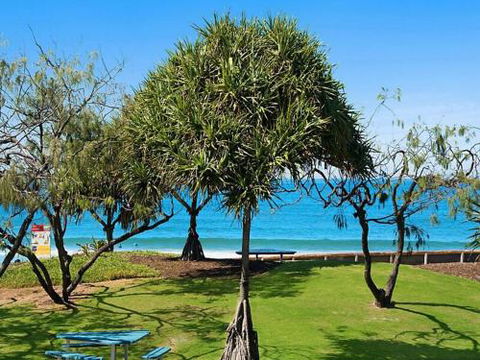 Kings Beach Ocean Front Views Private Balcony Overlooking Kings Beach - Hotel Gold Coast 4