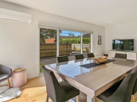 Absolutely Beach - Hotel Gold Coast 1