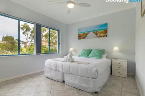 Villa San Gabriel Vincentia Sleeps 14 4pm Check Out Sundays - Hotel Gold Coast 5