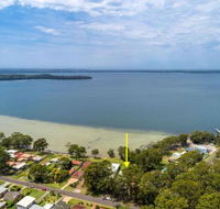 Four Loralyn on the water St. Georges Basin 4pm Check Out Sundays - Hotel Gold Coast