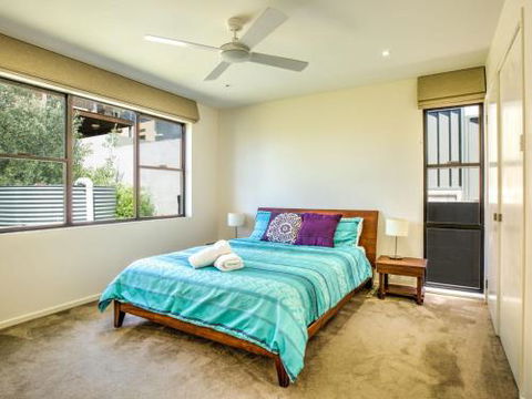 The Lookout At Hyams Beach 4pm Check Out Sundays - Hotel Gold Coast 3