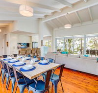 Harlequin Beach House 4pm Check Out Sundays - Hotel Gold Coast