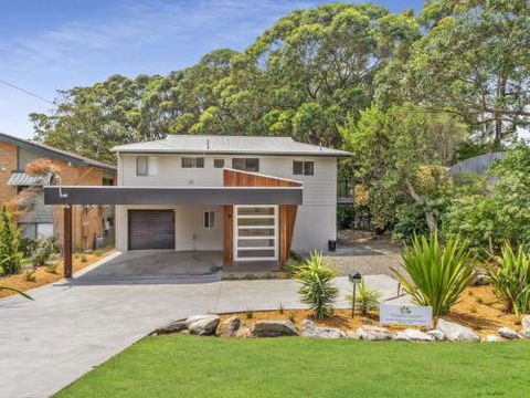 Kookaburra House At Vincentia 4pm Check Out Sundays - Hotel Gold Coast 0