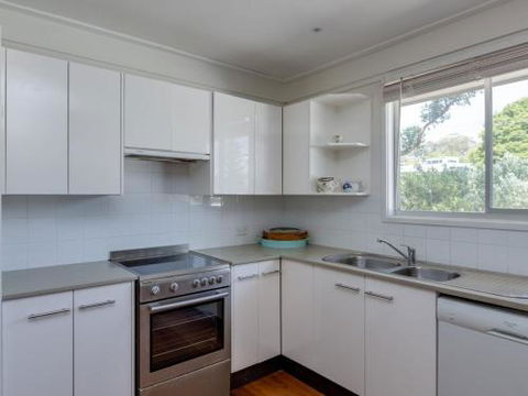 Kookaburra House At Vincentia 4pm Check Out Sundays - Hotel Gold Coast 3