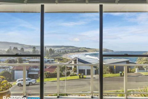 QUARTERDECK Gerringong 4pm Check Out Sundays - Hotel Gold Coast 1