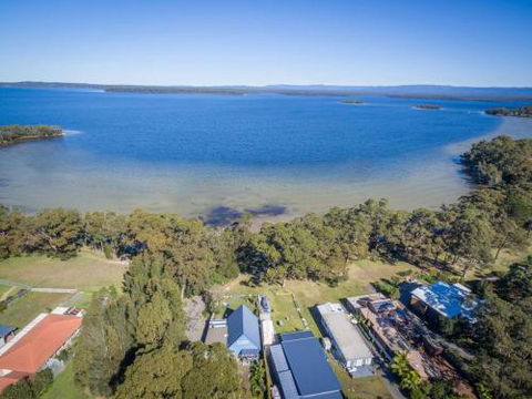 SORRENTO LAKESIDE Sanctuary Point 4pm Check Out Sundays - Hotel Gold Coast 0