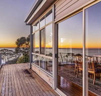 Sea Point at Hyams Beach 4pm Check Out Sundays - Hotel Gold Coast