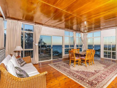Sea Point At Hyams Beach 4pm Check Out Sundays - Hotel Gold Coast 3