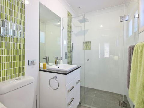 Stonefish Ground Floor 4pm Check Out Sundays - Hotel Gold Coast 5