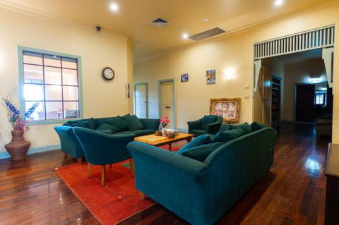 Acheron Valley Lakefront Cottages - Hotel Gold Coast 1