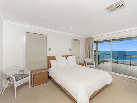 VIEWTOPIA Gerroa 4pm Check Out Sundays - Hotel Gold Coast 2