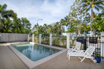 Oceansprey Beachfront Apartments - Hotel Gold Coast 1