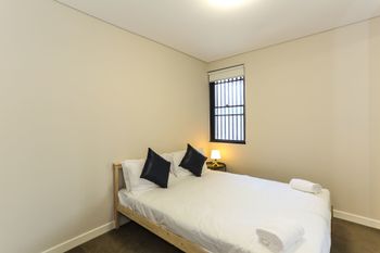 Spacious Apartment At Waitara - Hotel Gold Coast 4