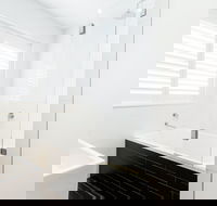 The Double Bay Executive Apartment - Hotel Gold Coast