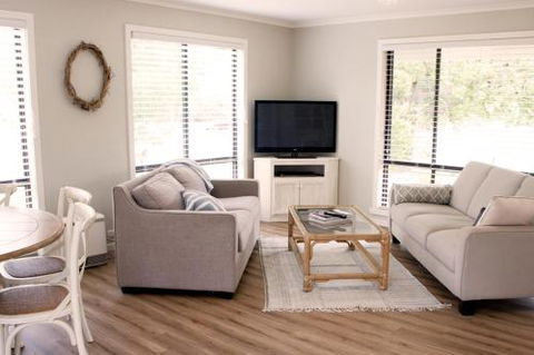 Charlottes Honor River & Golf Cottage - Hotel Gold Coast 0