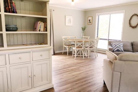 Charlottes Honor River & Golf Cottage - Hotel Gold Coast 3