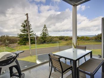Boat Harbour Holiday 10 Noamunga Street - Hotel Gold Coast 4