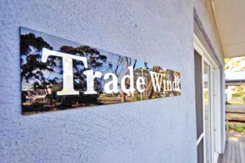 Trade Winds At Callala Beach - Hotel Gold Coast 5