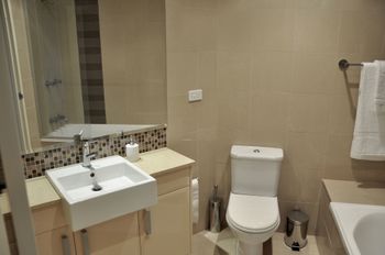 Luxury Beach Escape 90mins From Sydney - Hotel Gold Coast 3