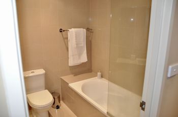 Luxury Beach Escape 90mins From Sydney - Hotel Gold Coast 1