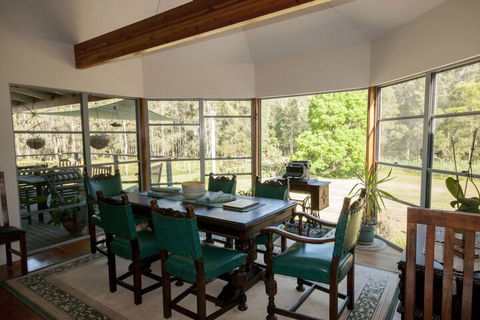 Crescent Head Farm - Hotel Gold Coast 3