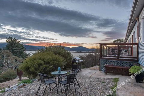 East Lake Travellers Lodge - Hotel Gold Coast 0