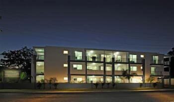 Shoal Bay Beachclub Apartments - Hotel Gold Coast 2