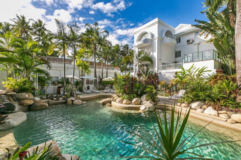 Poolside Apt In Alamanda Beachfront Resort 67 - Hotel Gold Coast 1