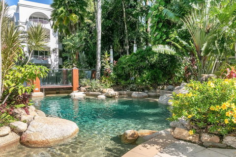 Poolside Apt In Alamanda Beachfront Resort 41 - Hotel Gold Coast 3