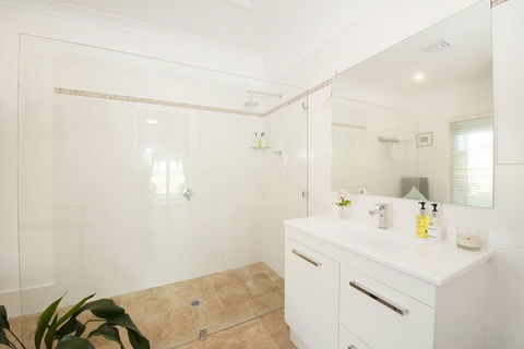 Rosby Guesthouse - Hotel Gold Coast 6