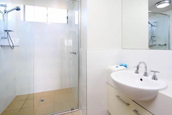 P A Apartments - Hotel Gold Coast 6