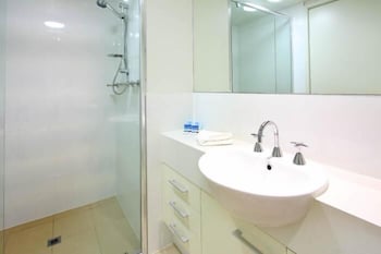 P A Apartments - Hotel Gold Coast 3