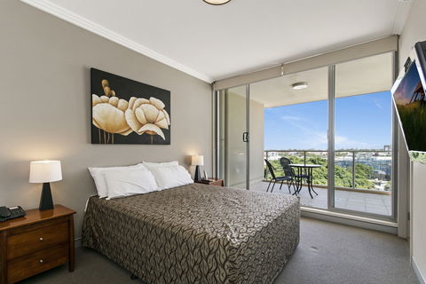 Redvue Apartments - Hotel Gold Coast 4