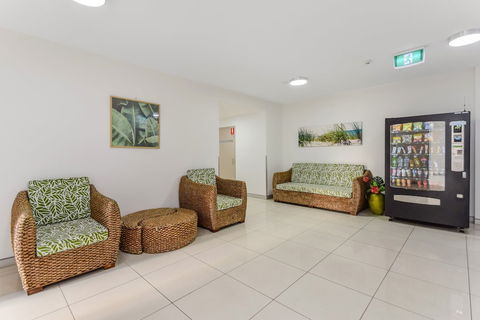 Redvue Apartments - Hotel Gold Coast 3
