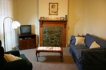 A Settler's Cottage - Hotel Gold Coast 2
