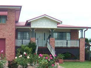 Ayr Bed & Breakfast On McIntyre - Hotel Gold Coast 1