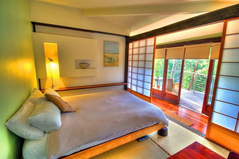 Qdos Arts - Hotel Gold Coast 4