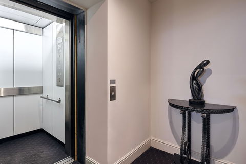 Auldington Hotel - Hotel Gold Coast 2