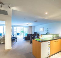 Glenelg Beachside Apartments - Hotel Gold Coast