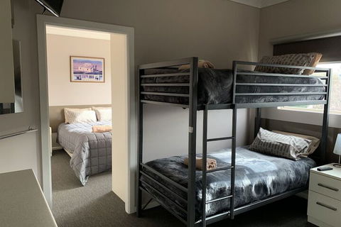 Aalberg Chalet - Hotel Gold Coast 5