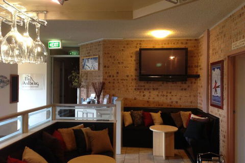 Aalberg Chalet - Hotel Gold Coast 2