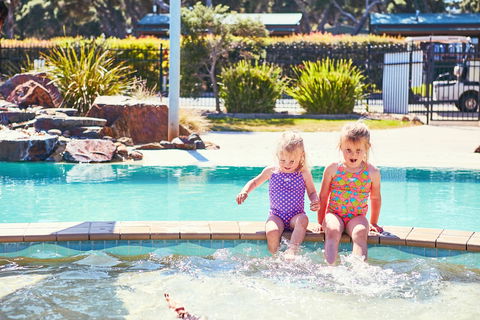 Anglesea Family Caravan Park - Hotel Gold Coast 2