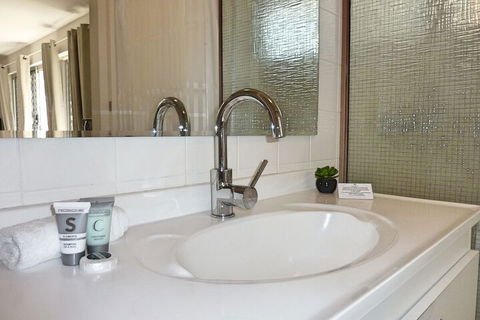 Jadran Motel & El Jays Holiday Lodge - Hotel Gold Coast 7