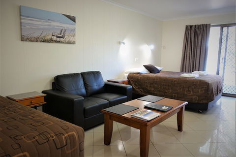 Pacific Palms Motor Inn - Hotel Gold Coast 2