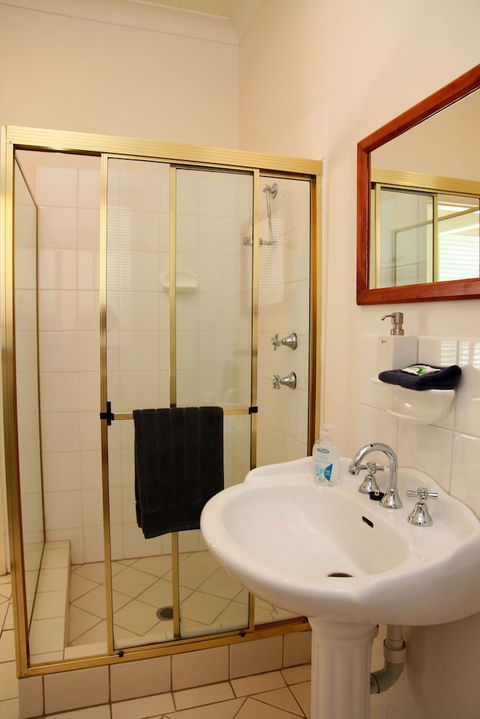 Apartments On The Park - Hotel Gold Coast 3