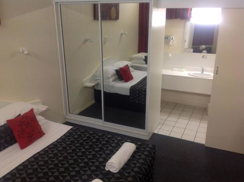 Parkside Motel - Hotel Gold Coast 2