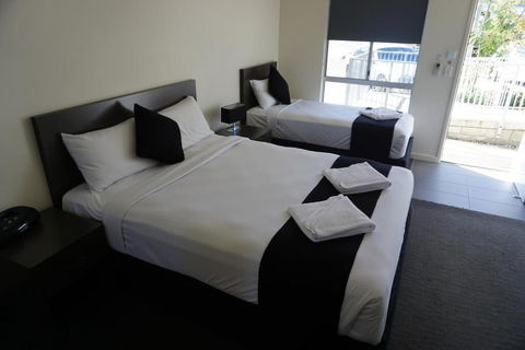 Dooleys Springsure Tavern And Motel - Hotel Gold Coast 6