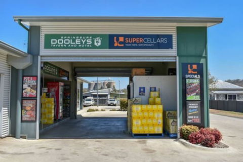Dooleys Springsure Tavern And Motel - Hotel Gold Coast 4
